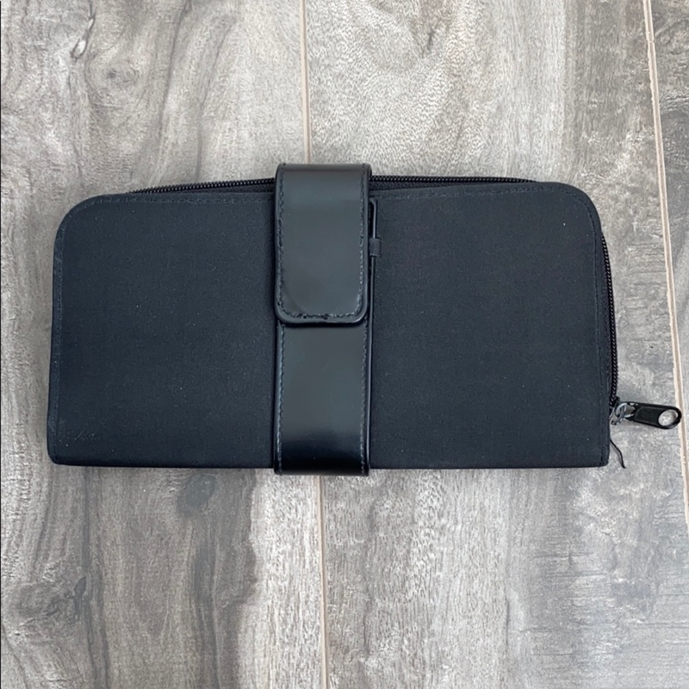 Black long wallet